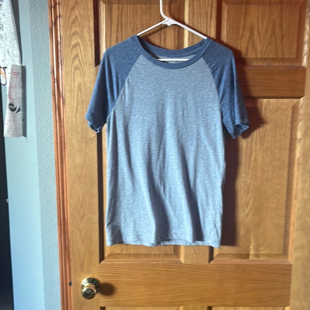 Light blue small Arizona Jean Co. Tee